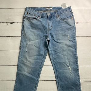 Levi’s Boyfriend Denim